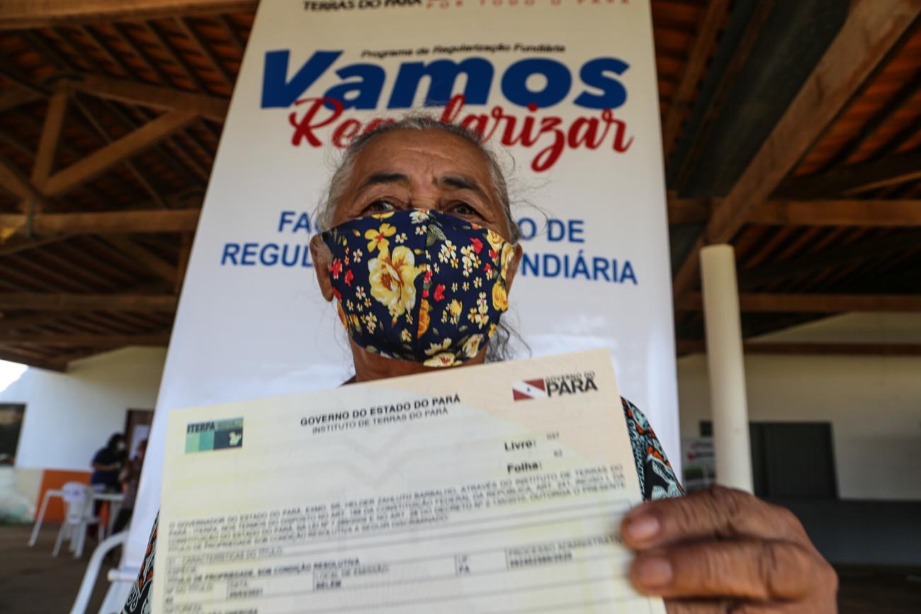 SDA entrega títulos de terra durante a Expoita - Secretaria do  Desenvolvimento Agrário