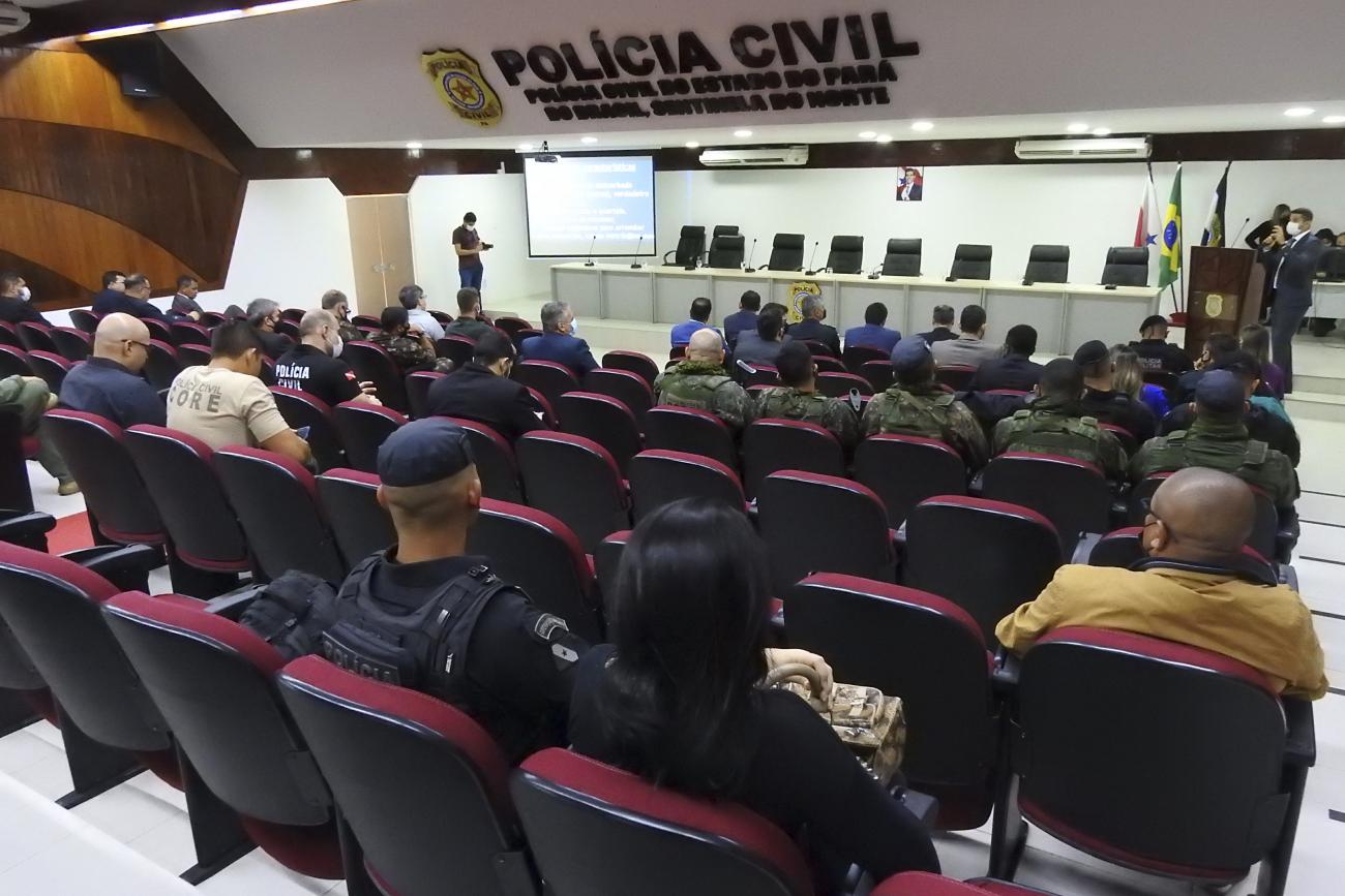 Corpo de Bombeiros RJ promove instrução para militares do Exército