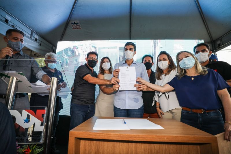 Assinatura escola <div class='credito_fotos'>Foto: Bruno Cecim / Ag.Pará   |   <a href='/midias/2021/originais/10006_89b5d195-8f8c-6dd2-fb82-f845bca96b4e.jpg' download><i class='fa-solid fa-download'></i> Download</a></div>