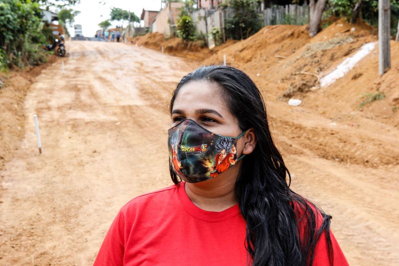 Tucuruí PA - imagens da pavimentação e obras de drenagem da rua 15 de dezembro- fotos Marcelo Seabra / Ag.Pará <div class='credito_fotos'>Foto: Marcelo Seabra / Ag. Pará   |   <a href='/midias/2021/originais/10015_ffdbc15d-1baf-8506-5bc8-064015756fd2.jpg' download><i class='fa-solid fa-download'></i> Download</a></div>