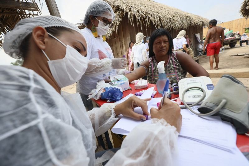 EXPEDIÇÃO SAÚDE POR TODO O PARÁ- TERRITÓRIOS INDÍGENAS- ALDEIA KRIMEI ETINIA XIKRIM <div class='credito_fotos'>Foto: Marcelo Seabra / Ag. Pará   |   <a href='/midias/2021/originais/10058_5856fbb2-6347-5055-faa9-857cae0132f9.jpg' download><i class='fa-solid fa-download'></i> Download</a></div>