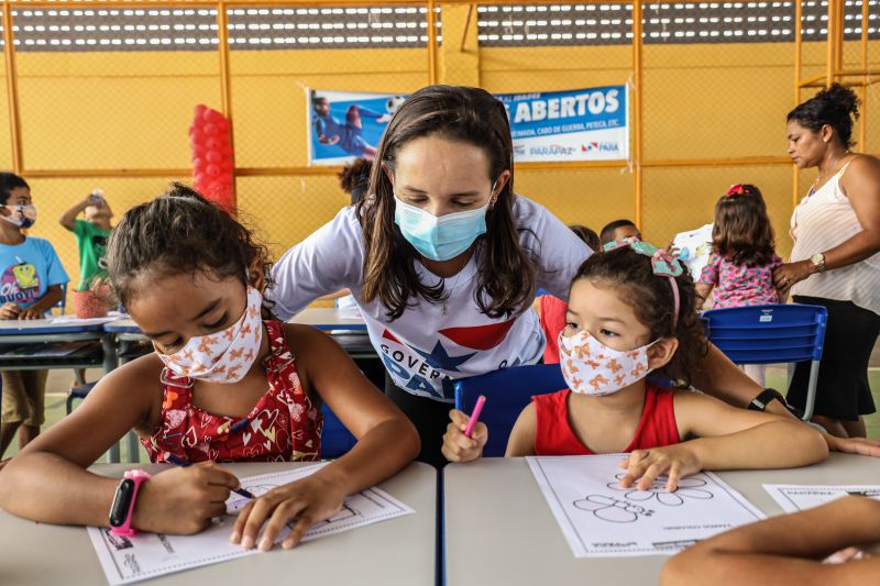 Para paz no aniversário de Salinópolis Fotos Marco Santos/marco santos <div class='credito_fotos'>Foto: Marco Santos / Ag. Pará   |   <a href='/midias/2021/originais/10090_6c89e1af-167e-257e-9c59-92775261476a.jpg' download><i class='fa-solid fa-download'></i> Download</a></div>