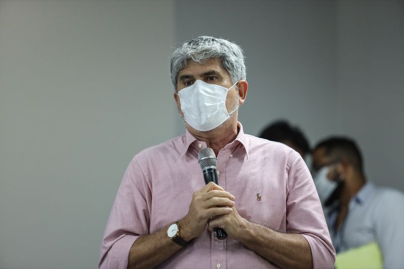 Carlos Maneschy, secretário SECTET <div class='credito_fotos'>Foto: Rodrigo Pinheiro / Ag.Pará   |   <a href='/midias/2021/originais/10348_2b2f10a2-d438-d602-3de4-9aecd7d621a8.jpg' download><i class='fa-solid fa-download'></i> Download</a></div>