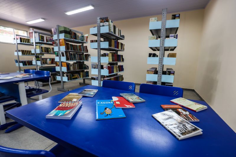 Escola Estadual de Ensino Médio Plínio Pinheiro Em Marabá Fotos Marco Santos/AGPARA <div class='credito_fotos'>Foto: Marco Santos / Ag. Pará   |   <a href='/midias/2021/originais/11396_11acadb8-c902-28d1-332a-5ec395c48cea.jpg' download><i class='fa-solid fa-download'></i> Download</a></div>