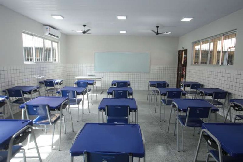 Belém 11 de janeiro de 2021, Governo entrega Escola dom Pedro ll. <div class='credito_fotos'>Foto: Alex Ribeiro / Ag. Pará | <a href='/midias/2021/originais/7170_1640864e-db2a-9c49-2a4f-74eadf315657.jpg' download><i class='fa-solid fa-download'></i> Download</a></div>