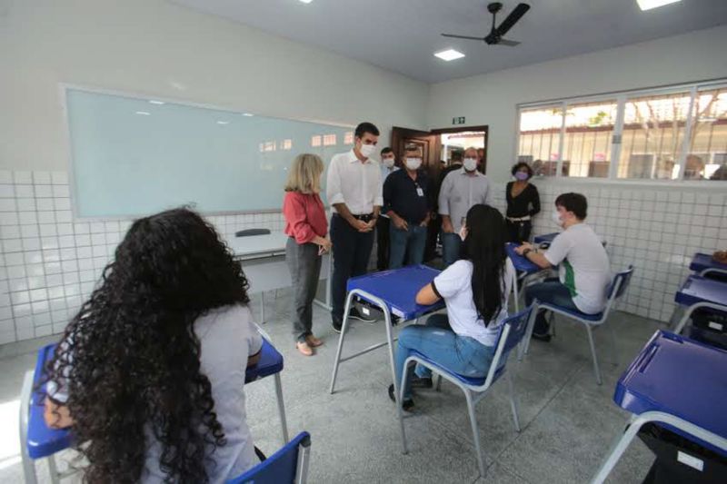 Belém 11 de janeiro de 2021, Governo entrega Escola dom Pedro ll. <div class='credito_fotos'>Foto: Alex Ribeiro / Ag. Pará | <a href='/midias/2021/originais/7170_d8efb14b-884b-8ffc-cf07-f34eea42645e.jpg' download><i class='fa-solid fa-download'></i> Download</a></div>
