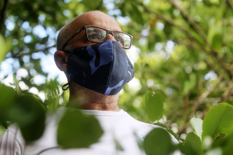 Dr. Leandro Ferreira - Coordenador do Projeto Flora do Parque do Utinga <div class='credito_fotos'>Foto: Bruno Cecim / Ag.Pará | <a href='/midias/2021/originais/7185_0138ac8b-3171-a5e0-34a4-1ea83967dfd9.jpg' download><i class='fa-solid fa-download'></i> Download</a></div>