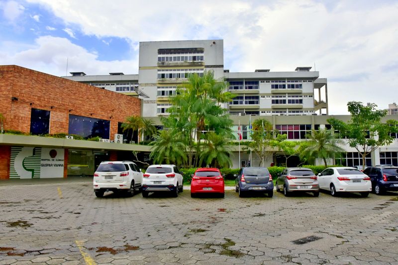 Belém, Pará, Brasil. HOSPITAL DAS CLINICAS GASPAR VIANA - TERAPIAS JANEIRO BRANCO - RICARDO AMANAJÃS - AG PARà - 14.01.2021 <div class='credito_fotos'>Foto: Ricardo Amanajás / Ag. Pará | <a href='/midias/2021/originais/7186_12b3c343-5b62-1897-61aa-5f465a9e7932.jpg' download><i class='fa-solid fa-download'></i> Download</a></div>