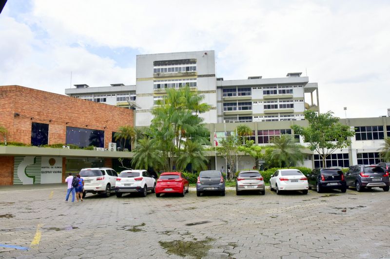Belém, Pará, Brasil. HOSPITAL DAS CLINICAS GASPAR VIANA - TERAPIAS JANEIRO BRANCO - RICARDO AMANAJÃS - AG PARà - 14.01.2021 <div class='credito_fotos'>Foto: Ricardo Amanajás / Ag. Pará | <a href='/midias/2021/originais/7186_dfc2ec90-a33a-fbb7-1397-f275f9c3858b.jpg' download><i class='fa-solid fa-download'></i> Download</a></div>