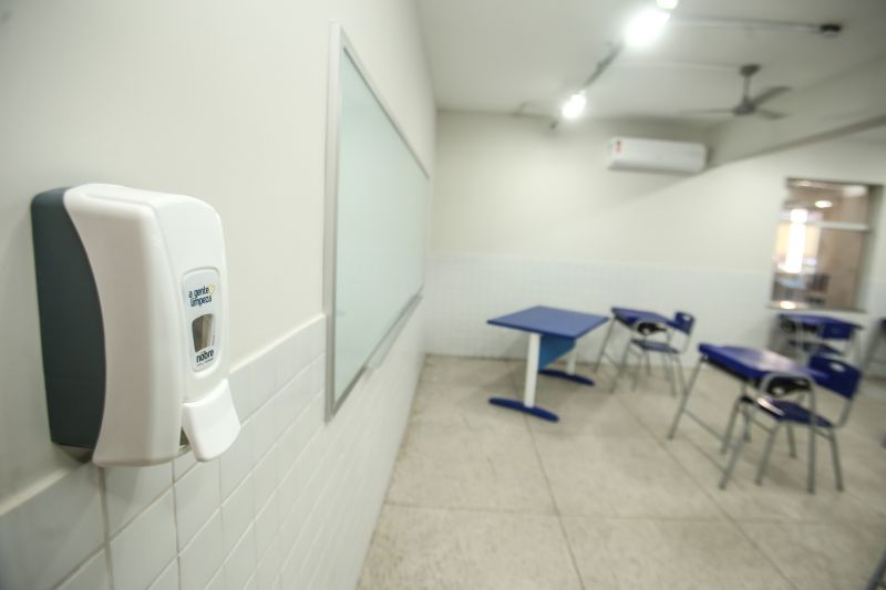 Seduc disponibiliza escolas estaduais para Enem <div class='credito_fotos'>Foto: Alex Ribeiro / Ag. Pará | <a href='/midias/2021/originais/7192_1d3f21e9-1ac6-6988-8842-820a223b088b.jpg' download><i class='fa-solid fa-download'></i> Download</a></div>