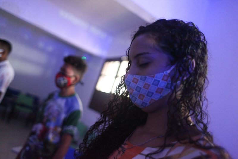 Sejudh finaliza ação para a juventude alusiva ao Janeiro Branco em Breves, no Marajó
<div class='credito_fotos'>Foto: Wagner Almeida/ Ascom Sejudh | <a href='/midias/2021/originais/7194_8b56acf3-a1ca-8ae4-b39f-7fc760f6e734.jpg' download><i class='fa-solid fa-download'></i> Download</a></div>