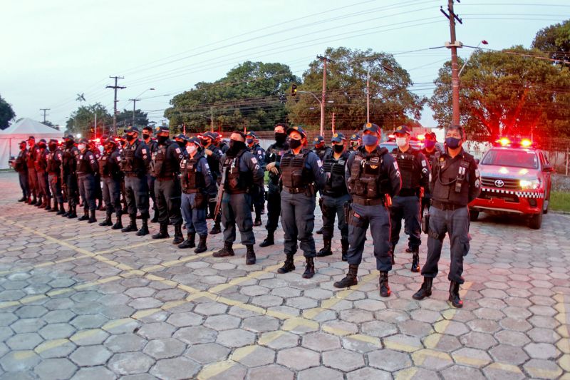 Belém, Pará, Brasil. SEGURANÇA ENEM - 17/01/2021 <div class='credito_fotos'>Foto: Ricardo Amanajás / Ag. Pará | <a href='/midias/2021/originais/7197_3e90fda4-405e-cbe3-f726-b6cddc5bcec9.jpg' download><i class='fa-solid fa-download'></i> Download</a></div>