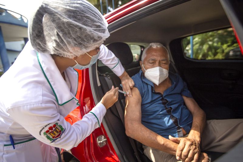 VacinaÃ§Ã£o contra Covid-19 (primeira dose), para idosos com 85 anos ou mais, na Escola de Enfermagem da Uepa, manhÃ£ desta quarta-feira, 3 de fevereiro de 2021.FOTO: NAILANA THIELYDATA: 03.02.21BELÃ‰M-PARÃ