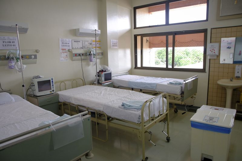 Pacientes com COVID-19são transferidos das UPAs para Regional em Santarém
 <div class='credito_fotos'>Foto: Pedro Guerreiro / Ag. Pará   |   <a href='/midias/2021/originais/7290_2cab5764-38a0-8161-0580-5ddf5eeeae40.jpg' download><i class='fa-solid fa-download'></i> Download</a></div>