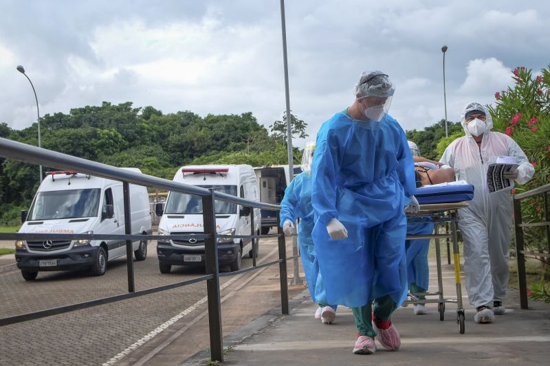 Pacientes com COVID-19são transferidos das UPAs para Regional em Santarém
 <div class='credito_fotos'>Foto: Pedro Guerreiro / Ag. Pará   |   <a href='/midias/2021/originais/7290_a664d571-0012-a6c6-2129-f38dd37fac9f.jpg' download><i class='fa-solid fa-download'></i> Download</a></div>