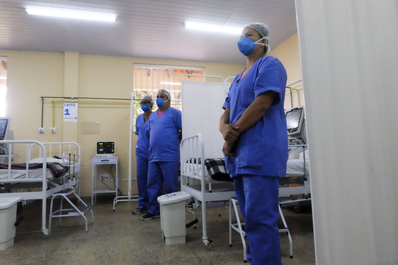 Governador e Ministro da Saúde visitam hospital de campanha e hospital regional em Santarém <div class='credito_fotos'>Foto: Pedro Guerreiro / Ag. Pará   |   <a href='/midias/2021/originais/7330_38c81def-ede6-b4d7-6d29-ad186dbf8081.jpg' download><i class='fa-solid fa-download'></i> Download</a></div>