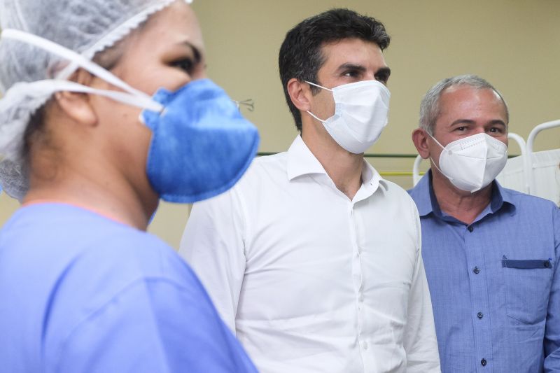 Governador e Ministro da Saúde visitam hospital de campanha e hospital regional em Santarém