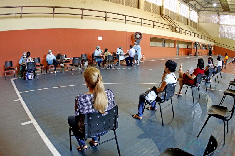 BelÃ©m, ParÃ¡, Brasil. 2Âª SEMANA  POLICLÃNICA NEL SEDUC - 22/02/2021 <div class='credito_fotos'>Foto: Ricardo Amanajás / Ag. Pará   |   <a href='/midias/2021/originais/7343_cb8f0618-4f71-9c8c-2684-9ac67ade92db.jpg' download><i class='fa-solid fa-download'></i> Download</a></div>