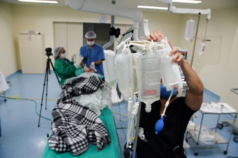 Hospital Abelardo Santo realiza cirurgia de alta complexidade para remover aneurisma cerebral em paciente.
 <div class='credito_fotos'>Foto: Pedro Guerreiro / Ag. Pará   |   <a href='/midias/2021/originais/8612_34a63063-0e3e-6c46-cf58-b8a232b39b56.jpg' download><i class='fa-solid fa-download'></i> Download</a></div>