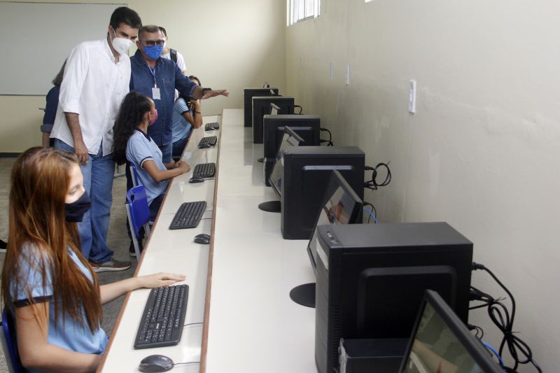Com as obras de reconstruÃ§Ã£o, o espaÃ§o ficou mais adequado para o processo de ensino e aprendizagem dos alunos da Escola Leopoldina Guerreiro <div class='credito_fotos'>Foto: Marcelo Seabra / Ag. Pará   |   <a href='/midias/2021/originais/8637_b5427b0a-c4ec-3dd5-5b00-7b150d182dfb.jpg' download><i class='fa-solid fa-download'></i> Download</a></div>
