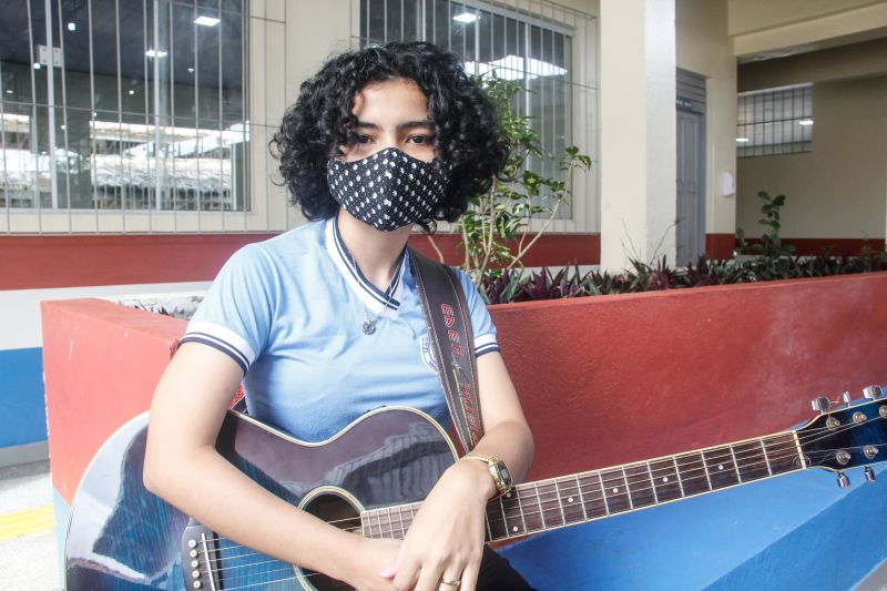 Com as obras de reconstruÃ§Ã£o, o espaÃ§o ficou mais adequado para o processo de ensino e aprendizagem dos alunos da Escola Leopoldina Guerreiro <div class='credito_fotos'>Foto: Marcelo Seabra / Ag. Pará   |   <a href='/midias/2021/originais/8637_e85fa1cf-51ac-86a5-9ff4-399b81cd5e50.jpg' download><i class='fa-solid fa-download'></i> Download</a></div>
