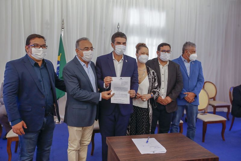  <div class='credito_fotos'>Foto: Marco Santos / Ag. Pará   |   <a href='/midias/2021/originais/8809_c46ac301-7353-3bc1-a6b3-da634c796c31.jpg' download><i class='fa-solid fa-download'></i> Download</a></div>