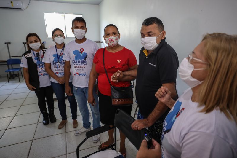 A equipe do projeto 'Saúde Por Todo o Pará', do Governo do Estado, chegou ao 13°destino: Anajás, município localizado no coração do arquipélago. A ação ocorreu na Escola Municipal de Ensino Fundamental Vasconcelos de Barros. Já são mais de 13 mil atendimentos realizados nos municípios onde a ação já ocorreu. O objetivo do projeto é promover o ‘Pacto pela Redução da Mortalidade Materna' nos municípios do arquipélago do Marajó.
foto: rodrigo pinheiro / agpara <div class='credito_fotos'>Foto: Rodrigo Pinheiro / Ag.Pará | <a href='/midias/2021/originais/8910_0ae0b66e-aae8-ba08-a598-f03813ff8b4a.jpg' download><i class='fa-solid fa-download'></i> Download</a></div>