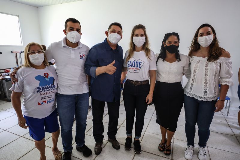 A equipe do projeto 'Saúde Por Todo o Pará', do Governo do Estado, chegou ao 13°destino: Anajás, município localizado no coração do arquipélago. A ação ocorreu na Escola Municipal de Ensino Fundamental Vasconcelos de Barros. Já são mais de 13 mil atendimentos realizados nos municípios onde a ação já ocorreu. O objetivo do projeto é promover o ‘Pacto pela Redução da Mortalidade Materna' nos municípios do arquipélago do Marajó.
foto: rodrigo pinheiro / agpara <div class='credito_fotos'>Foto: Rodrigo Pinheiro / Ag.Pará | <a href='/midias/2021/originais/8910_3d6c5cc4-9761-2628-350a-5e39c999ae3c.jpg' download><i class='fa-solid fa-download'></i> Download</a></div>