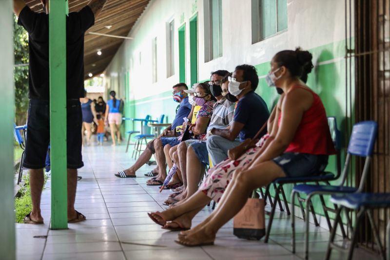 A equipe do projeto 'Saúde Por Todo o Pará', do Governo do Estado, chegou ao 13°destino: Anajás, município localizado no coração do arquipélago. A ação ocorreu na Escola Municipal de Ensino Fundamental Vasconcelos de Barros. Já são mais de 13 mil atendimentos realizados nos municípios onde a ação já ocorreu. O objetivo do projeto é promover o ‘Pacto pela Redução da Mortalidade Materna' nos municípios do arquipélago do Marajó.
foto: rodrigo pinheiro / agpara <div class='credito_fotos'>Foto: Rodrigo Pinheiro / Ag.Pará | <a href='/midias/2021/originais/8910_62ca623d-06b5-353a-6616-360ce10190e0.jpg' download><i class='fa-solid fa-download'></i> Download</a></div>