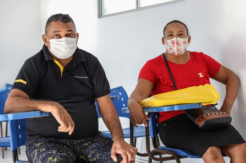 A equipe do projeto 'Saúde Por Todo o Pará', do Governo do Estado, chegou ao 13°destino: Anajás, município localizado no coração do arquipélago. A ação ocorreu na Escola Municipal de Ensino Fundamental Vasconcelos de Barros. Já são mais de 13 mil atendimentos realizados nos municípios onde a ação já ocorreu. O objetivo do projeto é promover o ‘Pacto pela Redução da Mortalidade Materna' nos municípios do arquipélago do Marajó.
foto: rodrigo pinheiro / agpara <div class='credito_fotos'>Foto: Rodrigo Pinheiro / Ag.Pará | <a href='/midias/2021/originais/8910_e69c695b-0fd2-c3ed-4280-05648a833ba2.jpg' download><i class='fa-solid fa-download'></i> Download</a></div>