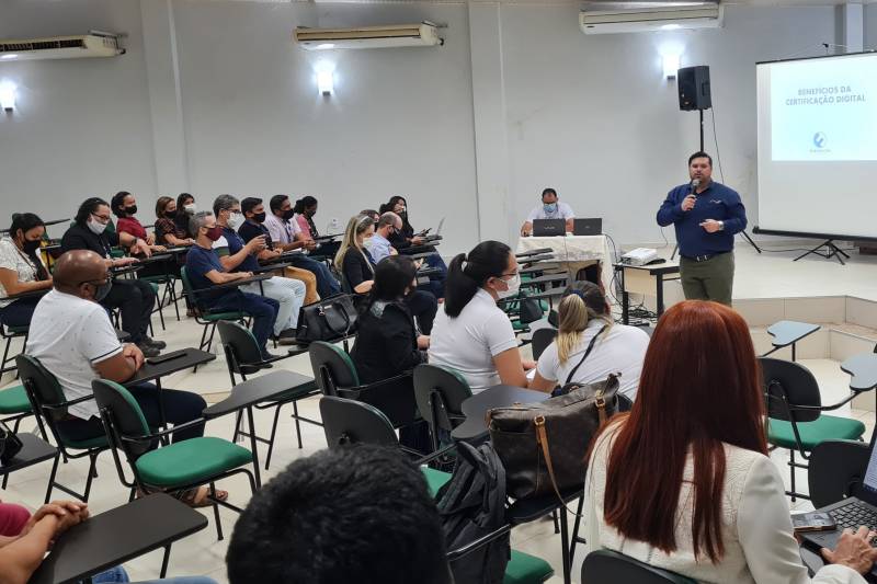 Palestra do Projeto Jucepa Itinerante em Marabá