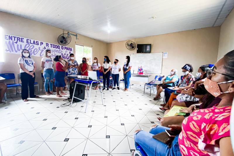 Deputada Paula Gomes contribuindo com o projeto “Entre Elas por todo o Pará