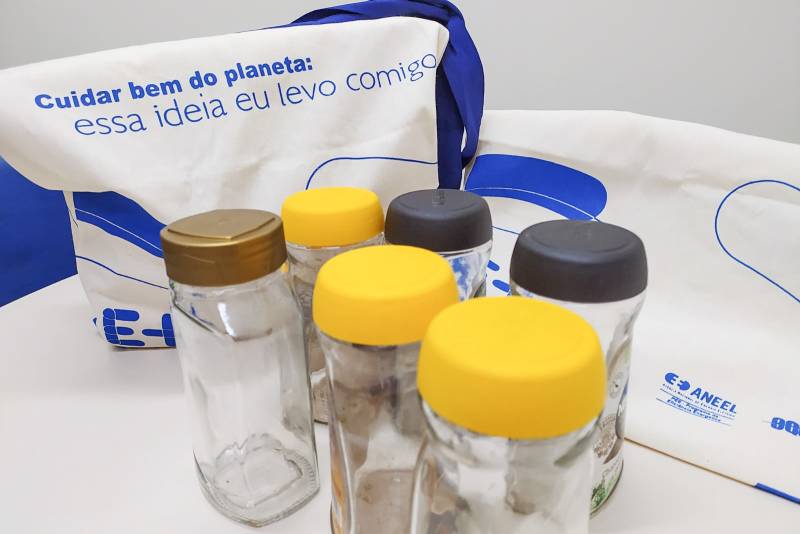 Kit de coleta doado pela Equatorial