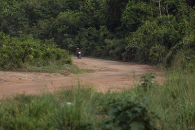 notícia: Estado e Prefeitura de Óbidos firmam parceria para obras de pavimentação no Distrito Flexal