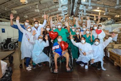 notícia: Hospital de Campanha, no Hangar, transfere o último paciente com a Covid-19