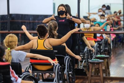 notícia: Curro Velho e Casa da Linguagem comemoram 30 anos de atividades com extensa programação