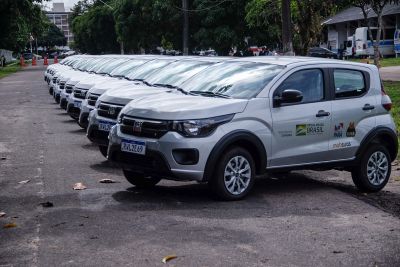 notícia: Governo do Pará entrega 14 veículos para apoiar o trabalho dos Creas