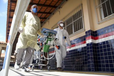 notícia: Em pouco mais de um mês, 342 pacientes com Covid-19 foram transferidos na região oeste 