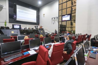 notícia: Alepa aprova abono de R$ 3,5 mil para mais de 8.500 trabalhadores da Educação