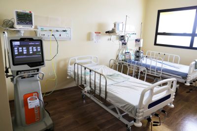 notícia: Estado tem mais de 1.700 leitos exclusivos para pacientes de Covid-19