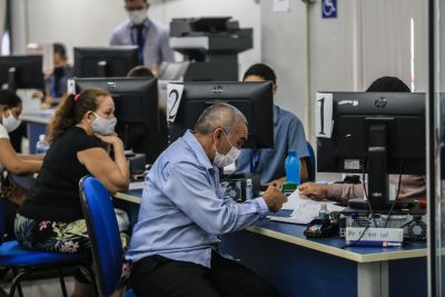 notícia: Mais de 500 mil paraenses já receberam os auxílios emergenciais do Governo