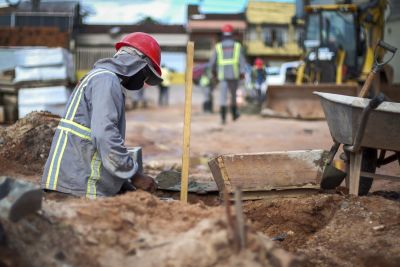 notícia: Sedop: ‘Asfalto por todo o Pará’ avança com obras em mais de cinco bairros de Belém