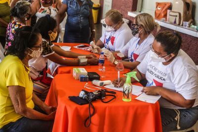 notícia: Caravana leva serviços de saúde e direitos humanos para o bairro do Telégrafo em Belém 