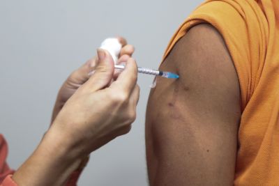 notícia: Governo do Pará antecipa aplicação da primeira dose para todos com 18+