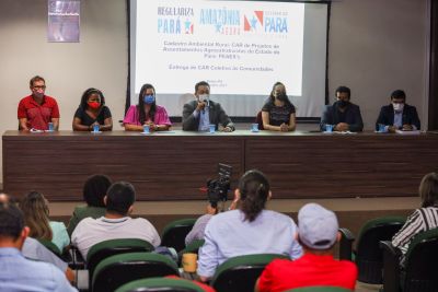 notícia: Regulariza Pará entrega Cadastro Ambiental Rural (CAR) de territórios coletivos agroextrativistas