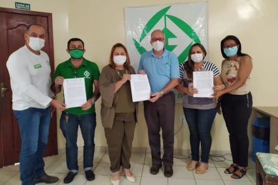 notícia: Emater formaliza cooperação técnica com Escola Fazendinha