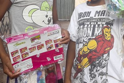 notícia: Sejudh doa brinquedos a crianças de refugiados venezuelanos em Outeiro