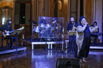 notícia: Amazônia Jazz Band homenageia Belém no foyer do Theatro da Paz