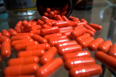 notícia: Seel alerta sobre os riscos da prática do doping nos esportes
