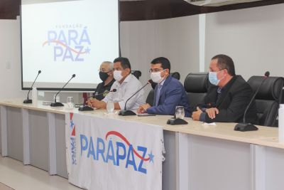 notícia: Fundação ParáPaz discute ações e serviços para suas 16 unidades